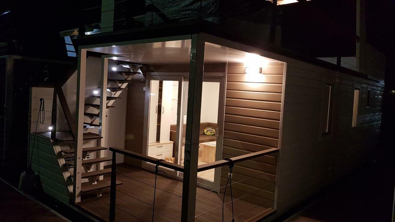 Отель Floating Sea House Portorose Экстерьер фото