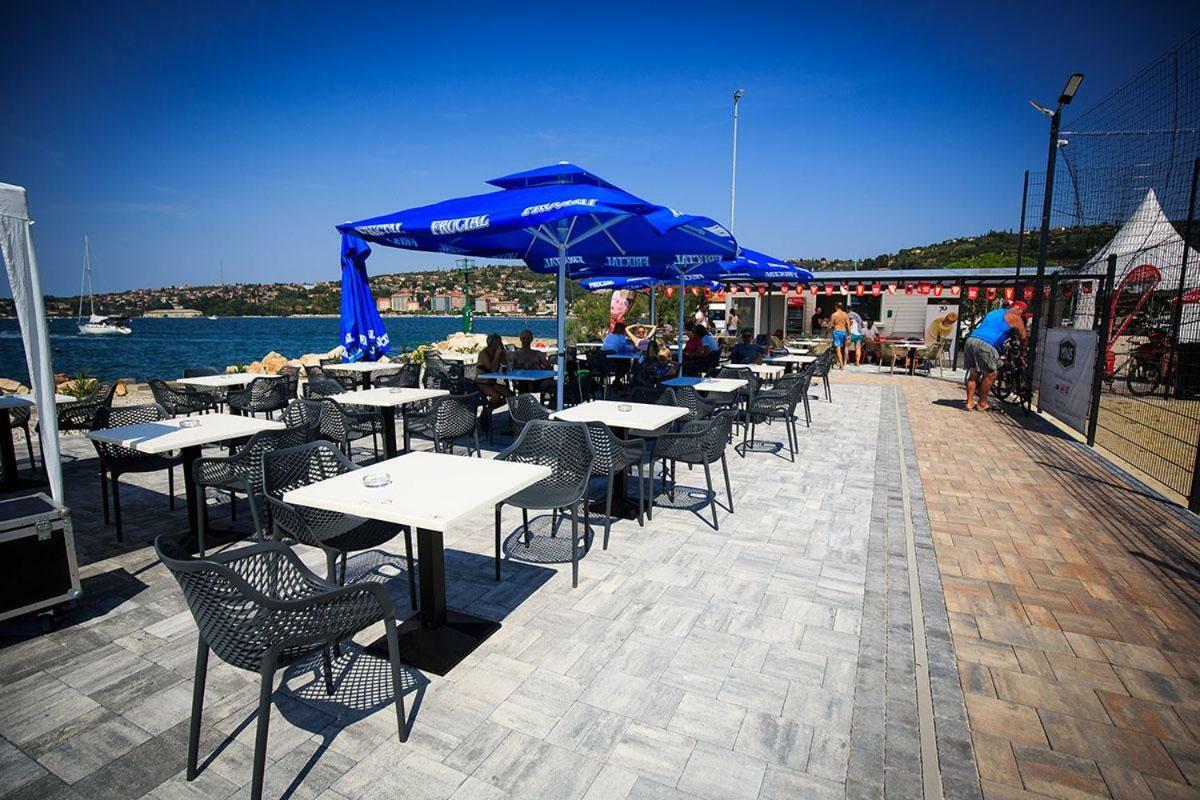 Отель Floating Sea House Portorose Экстерьер фото