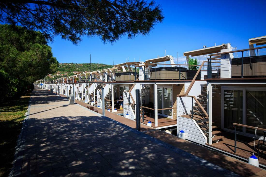 Отель Floating Sea House Portorose Экстерьер фото